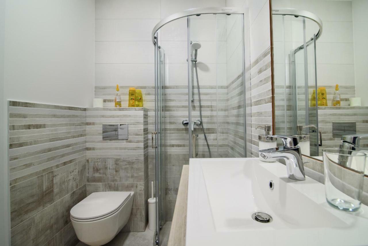 Family Apartments 2 วิลนีอุส ภายนอก รูปภาพ