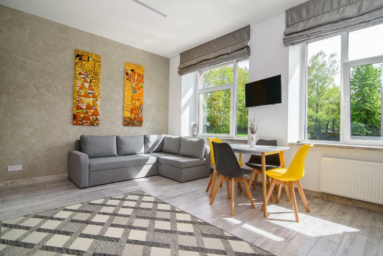 Family Apartments 2 วิลนีอุส ภายนอก รูปภาพ